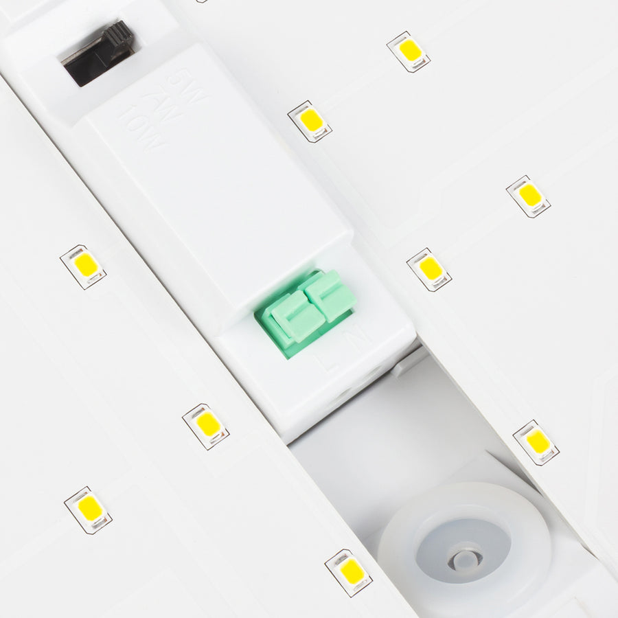 Lâmpada LED com número de casa e sensor crepuscular 950lm 12W IP65 resistente à radiação solar (à prova de UV) Maclean Energy MCE292 Wbranco
