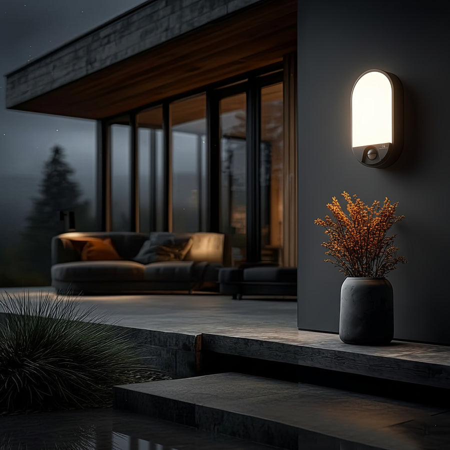 Lámpara LED con sensor de movimiento por infrarrojos MCE340 GR 1100lm 15W IP54 Maclean Energy gris, blanco natural (4000K)