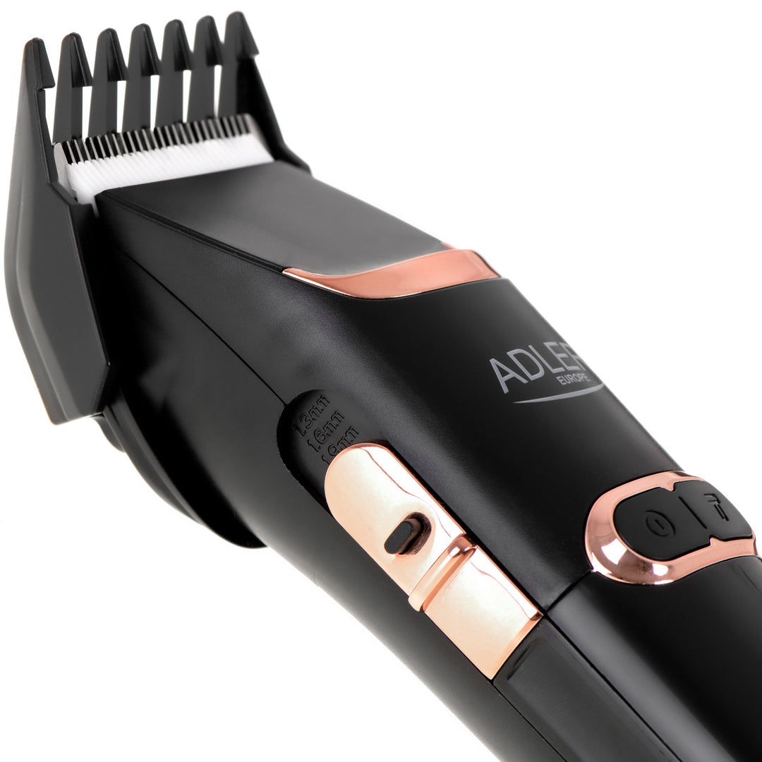 Máquina de cortar cabelo Adler, visor LCD, 40 W, AD 2832