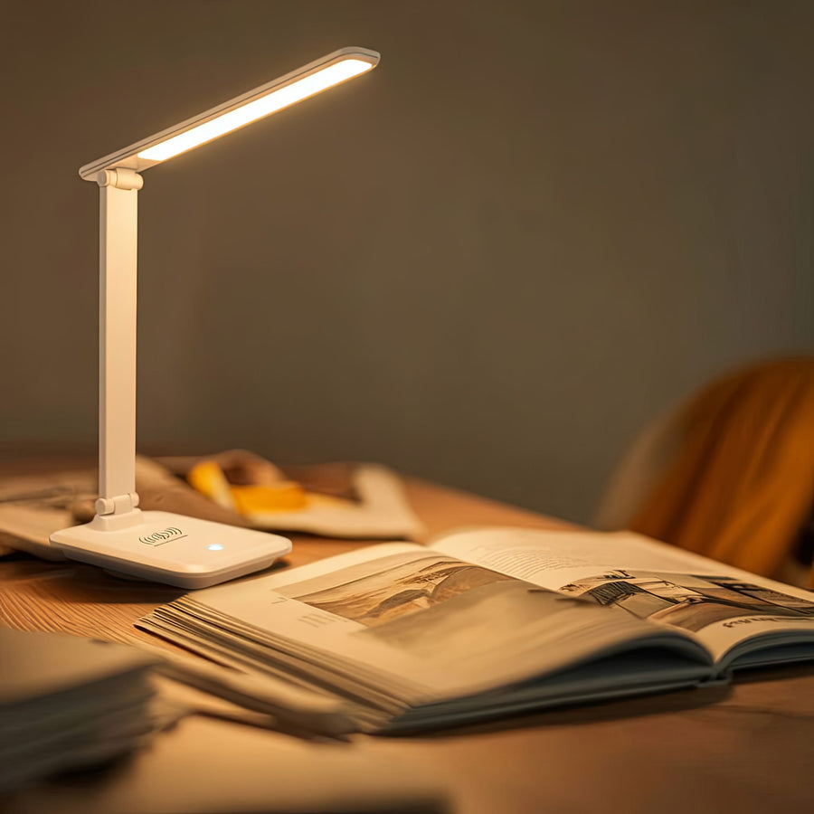 Lâmpada de mesa LED regulável Lâmpada de mesa de 9W com carregador de indução Qi