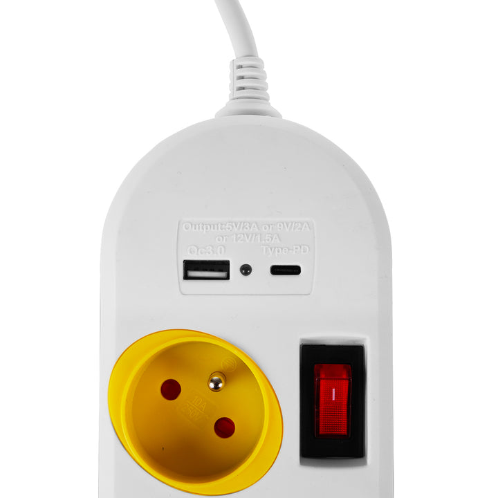 Maclean MCE508 W Regleta de 4 tomas + USB A/C, Cable alargador con interruptores, 250 V CA/10 A, 1,5 m, Color Negro