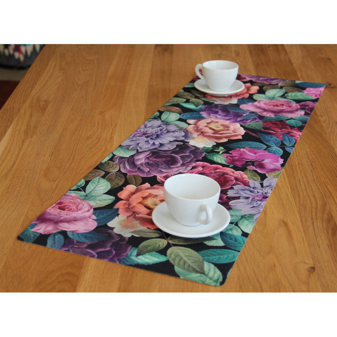 Caminho de Mesa Bertoni em Feltro, 95x33cm, Estampado Enigma