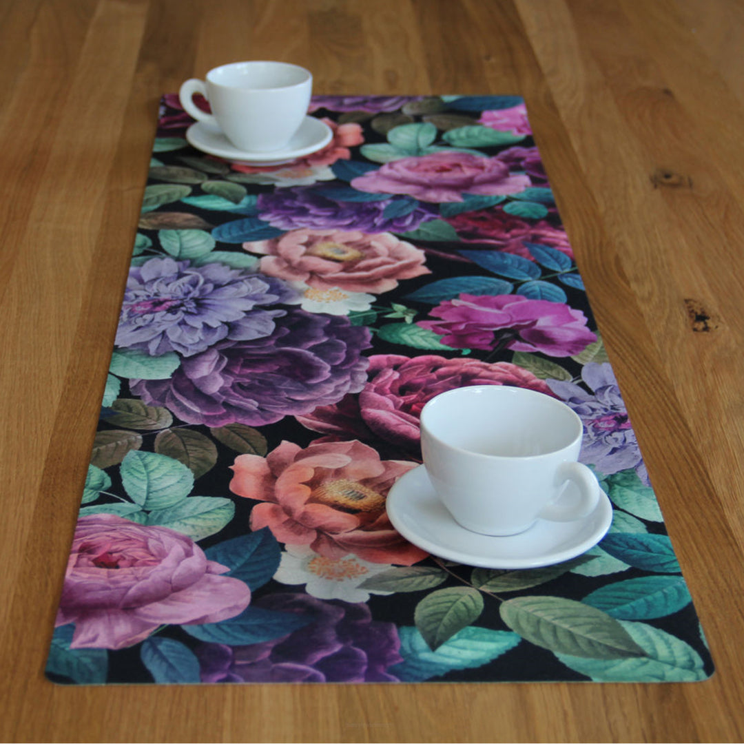 Caminho de Mesa Bertoni em Feltro, 95x33cm, Estampado Enigma