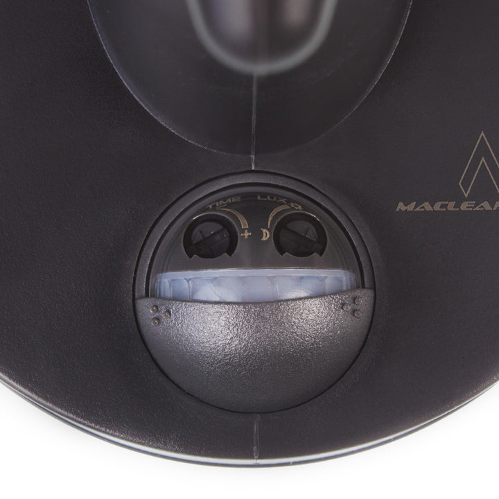 Maclean MCE518 B Aplique 1xE27 con sensor, sensor de infrarrojos, carga máx. 60W, IP65, negro + Maclean Energy MCE280 WW Bombilla de filamento LED E27, 11W 230V blanco cálido 3000K 1500lm retro edison decorativa A60