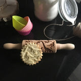 Rolo de massa gravado Goody Woody, 23,5 cm, madeira de faia, design de dinossauro