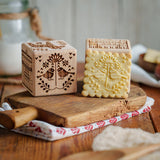 Caixa para bolachas Goody Woody gravada, 6 cm, madeira de faia, 6 desenhos, estilo escandinavo