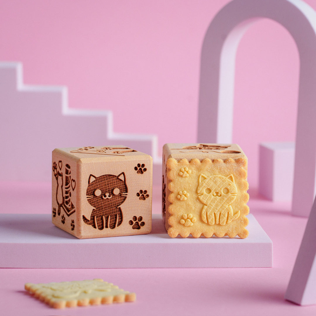 Goody Woody Cubo para tarta grabado, 6 cm, madera de haya, 6 diseños, gatos