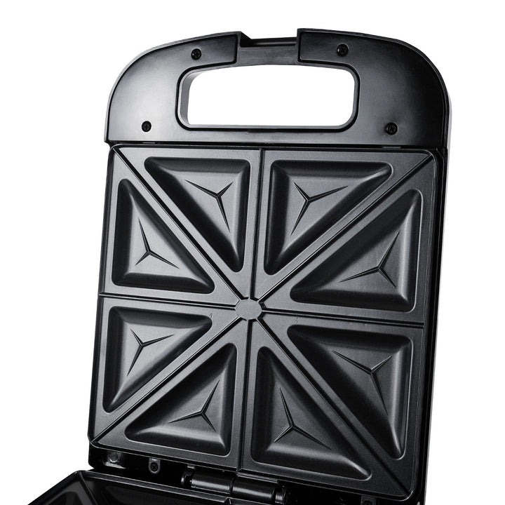 Sanduicheira Adler AD 3055 preta de 2000 W para 4 sanduíches