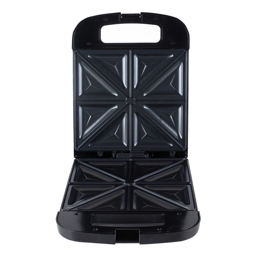 Sanduicheira Adler AD 3055 preta de 2000 W para 4 sanduíches