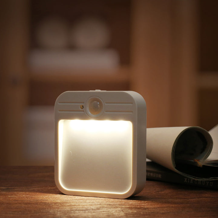 Maclean MCE236 Luz de escada LED, com sensor de movimento, 4000K, 3,7V/500mAh, 4 LEDs, alcance de 3 a 4 m, pacote de 4