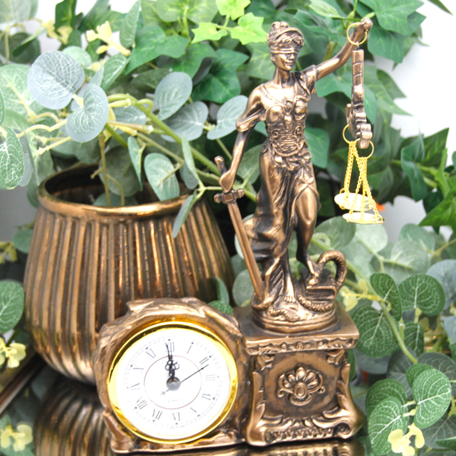 Figurilla de Temis con balanza y espada, reloj, decoración de bronce, Reina Isabel
