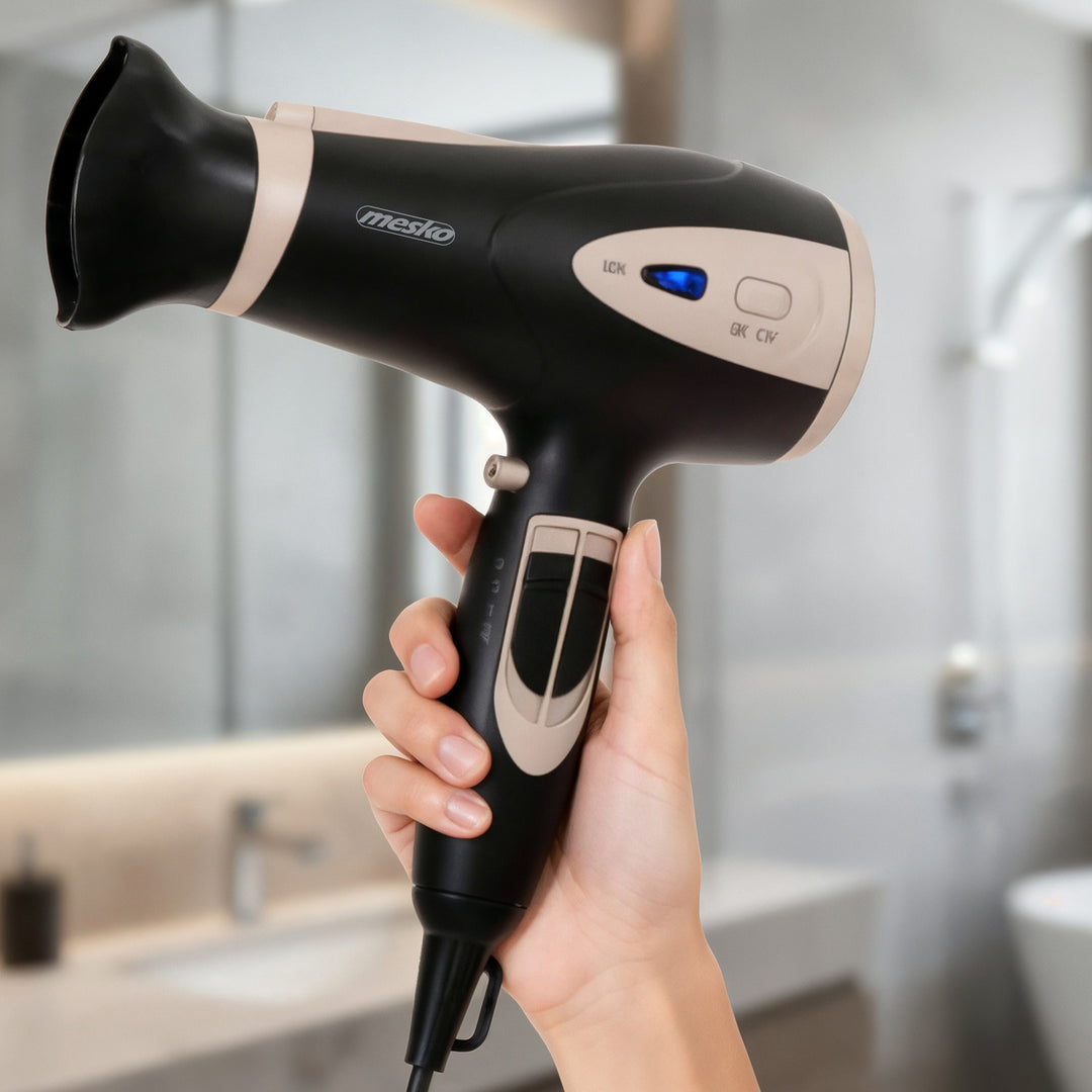 Secador de pelo Mesko, función de ionización, difusor, potencia 2200 W, negro, MS 2287