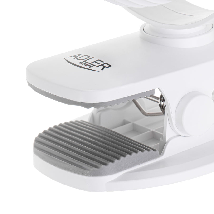 Ventilador a batería de 5"/12,7 cm con clip - USB / LED, AD 7335, Adler