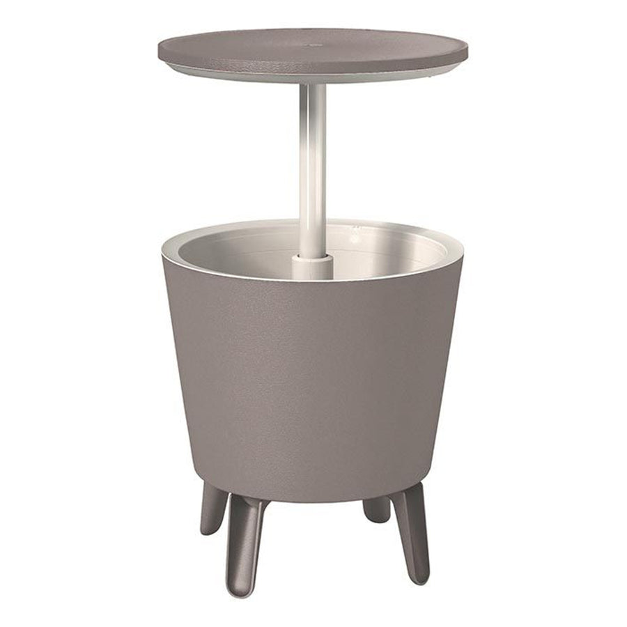 La mesa bar de jardin: mesa de cóctel y una cómoda nevera Curver Outdoor
