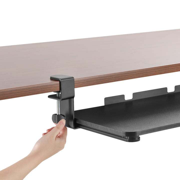 Suporte para teclado ajustável sob a prateleira de montagem em mesa MC-839