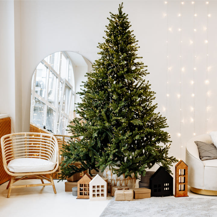 Abeto coberto de neve de árvore de Natal de PVC premium com galhos de PE 180