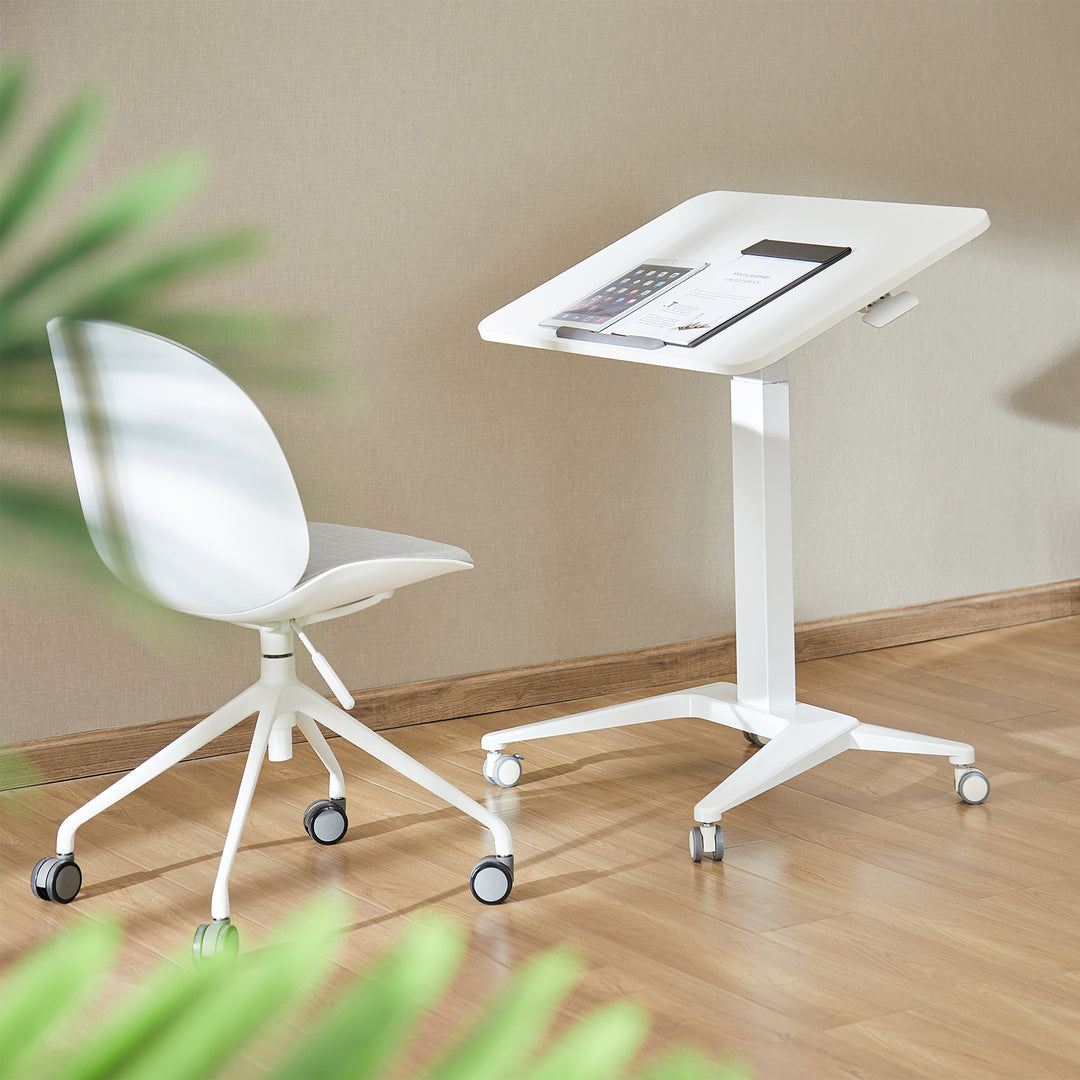Mesa para portátil Maclean MC-453W, regulação pneumática em altura, 80 x 52 cm, 8 kg máx., 109 cm de altura, branca