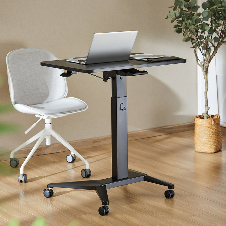 Mesa para portátil Maclean MC-453B, ajuste pneumático em altura, 80 x 52 cm, 8 kg máx., 109 cm de altura, preta