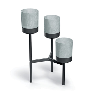 Vaso de flores de três pernas com 3 vasos 54cm x 49 x 80,5cm Estrutura metálica de cor concreto