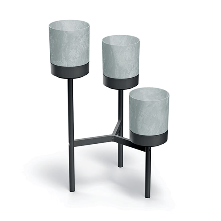 Vaso de flores de três pernas com 3 vasos 54cm x 49 x 80,5cm Estrutura metálica de cor concreto
