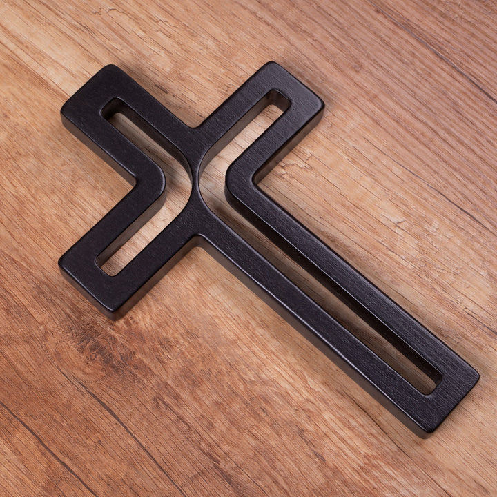 Cruz colgante de madera moderna negra 30x18x1,8 cm