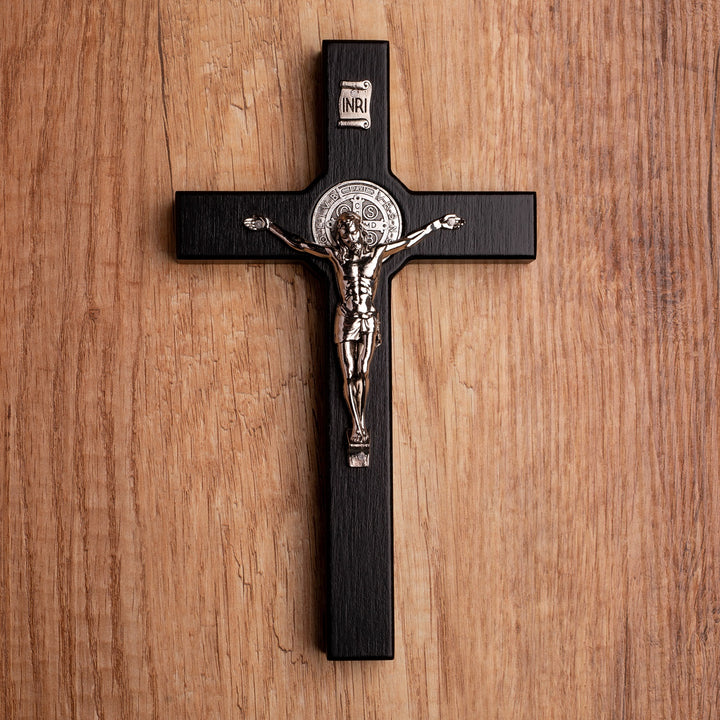 Cruz de madeira de São Bento Pendente Cruz com Símbolo da Paixão (Preto, 18x10x1,8cm)