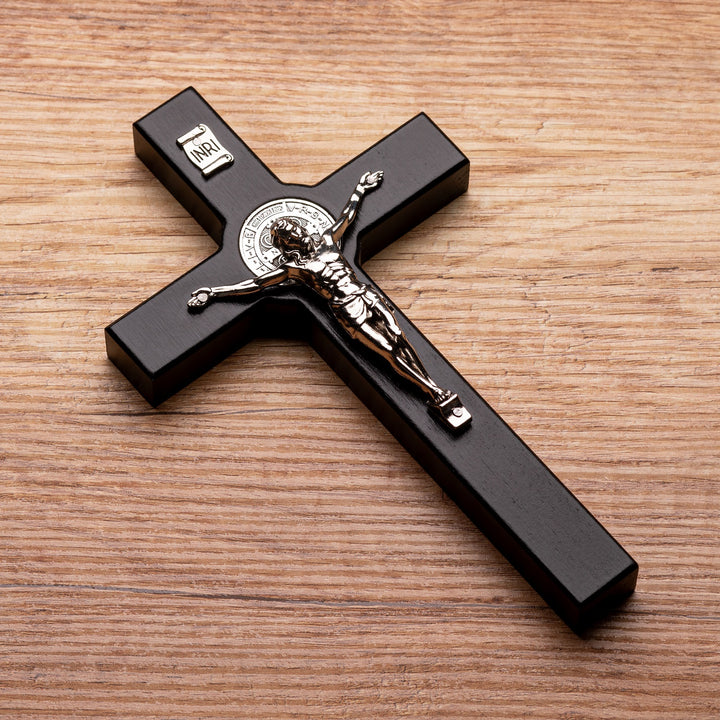 Cruz de madeira de São Bento Pendente Cruz com Símbolo da Paixão (Preto, 18x10x1,8cm)